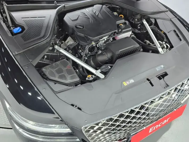 2023 Genesis G80 с пробегом 20 928 км
