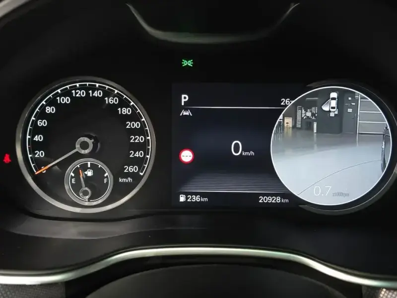 2023 Genesis G80 с пробегом 20 928 км