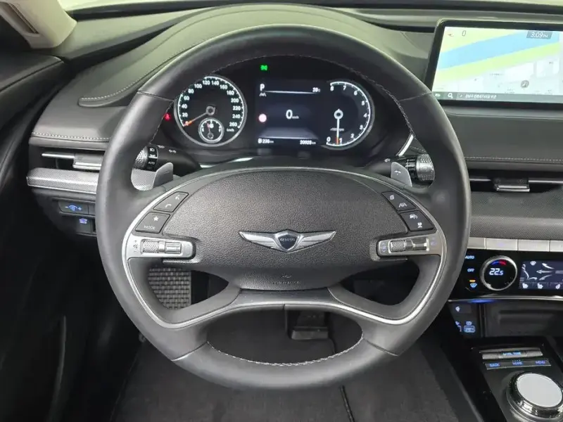 2023 Genesis G80 с пробегом 20 928 км