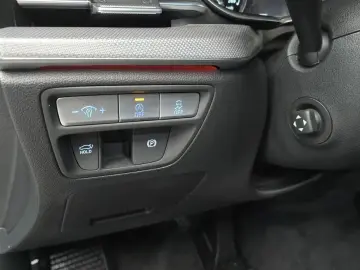 2023 Genesis G80 с пробегом 20 928 км