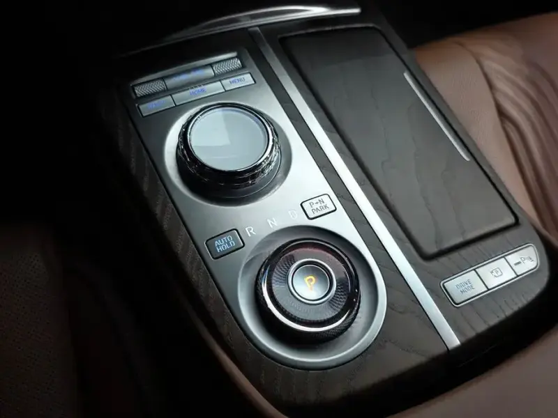 2023 Genesis G80 с пробегом 41 848 км