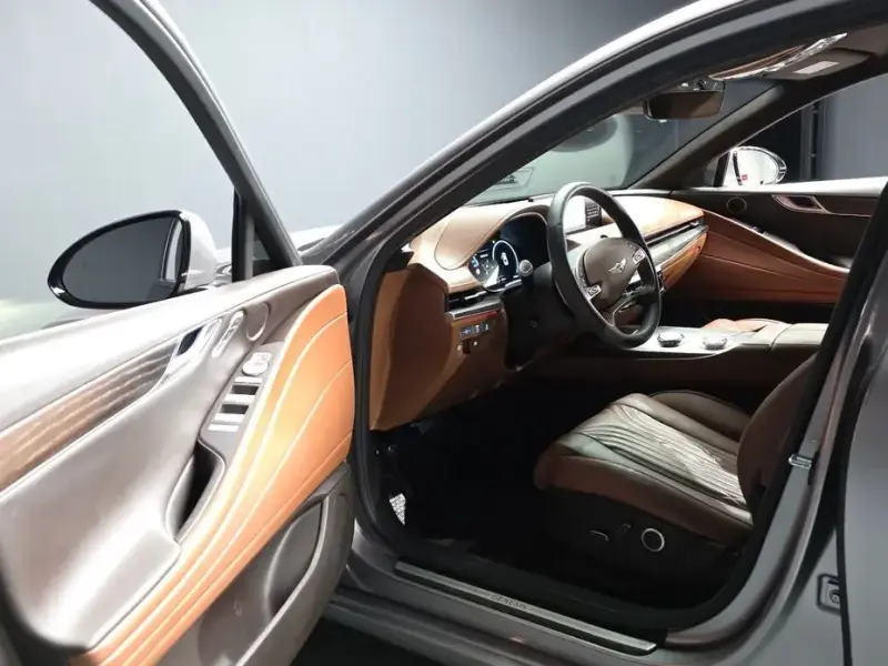 2023 Genesis G80 с пробегом 41 848 км