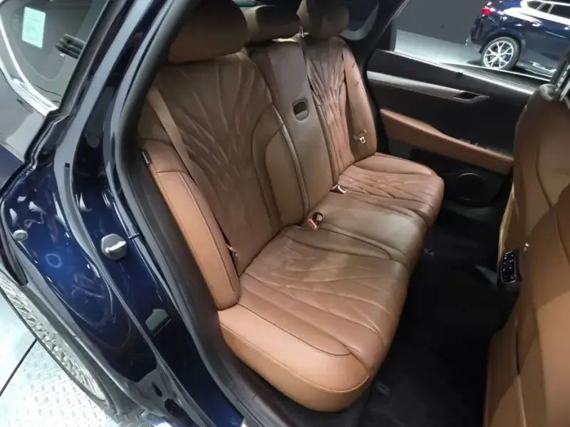 2023 Genesis G80 с пробегом 61 949 км