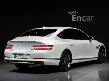 2023 Genesis G80 с пробегом 52 528 км