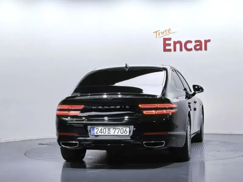 2023 Genesis G80 с пробегом 63 710 км
