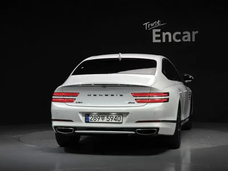 2023 Genesis G80 с пробегом 52 528 км