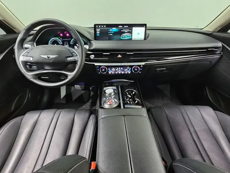 2023 Genesis G80 с пробегом 63 710 км