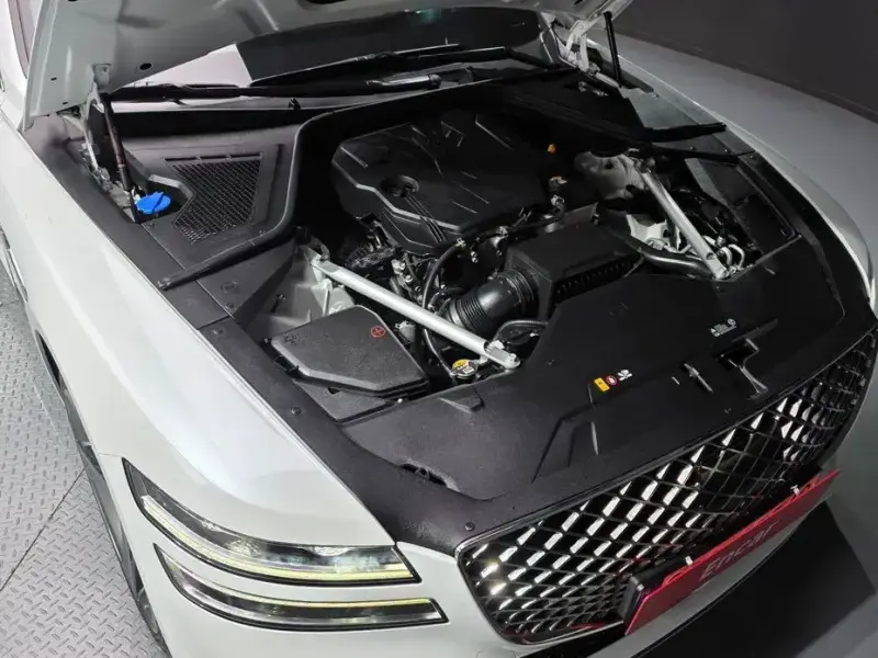 2023 Genesis G80 с пробегом 52 528 км