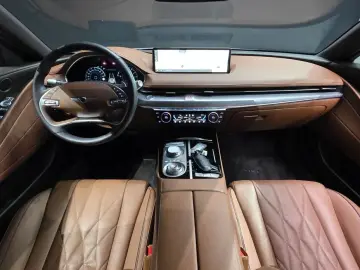 2023 Genesis G80 с пробегом 52 528 км