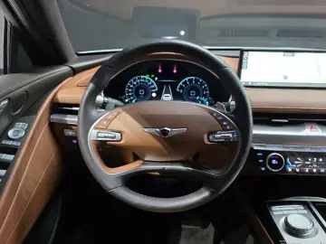 2023 Genesis G80 с пробегом 52 528 км