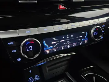 2023 Genesis G80 с пробегом 63 710 км