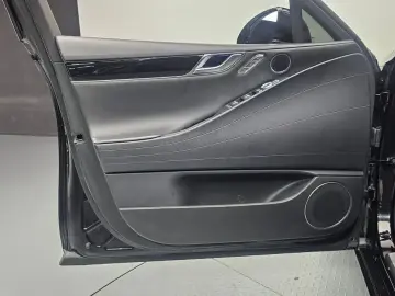2023 Genesis G80 с пробегом 63 710 км