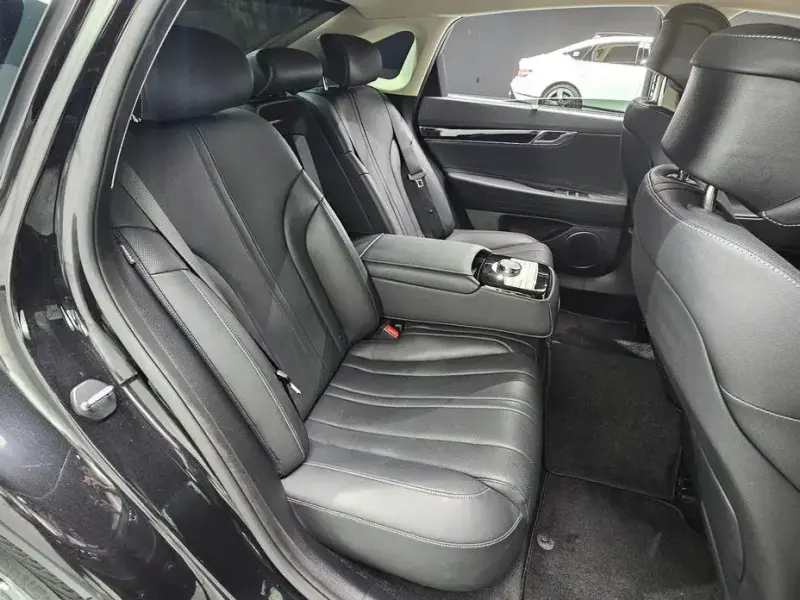 2023 Genesis G80 с пробегом 63 710 км