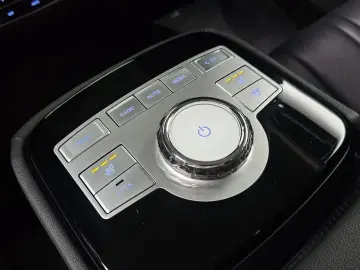 2023 Genesis G80 с пробегом 63 710 км