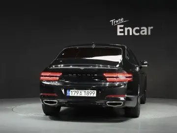 2023 Genesis G80 с пробегом 30 970 км