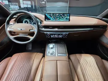 2023 Genesis G80 с пробегом 30 970 км