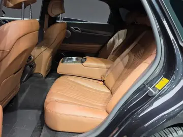 2023 Genesis G80 с пробегом 30 970 км