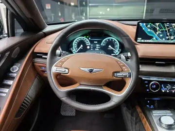2023 Genesis G80 с пробегом 30 970 км