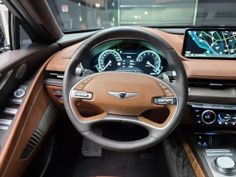 2023 Genesis G80 с пробегом 30 970 км