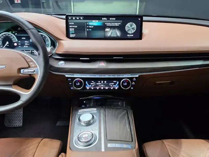 2023 Genesis G80 с пробегом 30 970 км