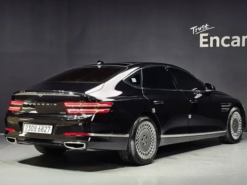 2023 Genesis G80 с пробегом 72 179 км