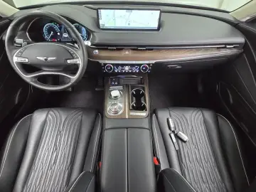 2023 Genesis G80 с пробегом 72 179 км