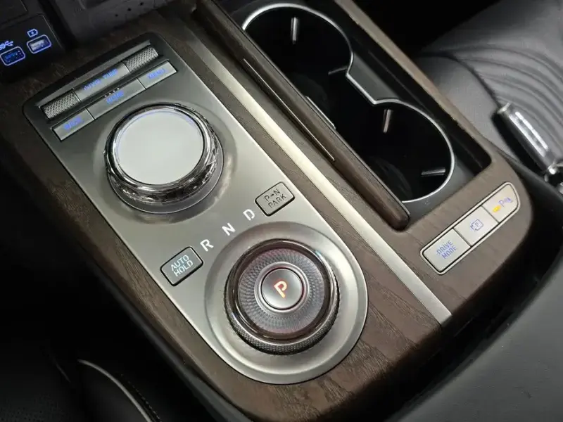 2023 Genesis G80 с пробегом 72 179 км
