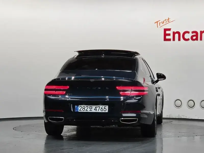 2023 Genesis G80 с пробегом 82 544 км