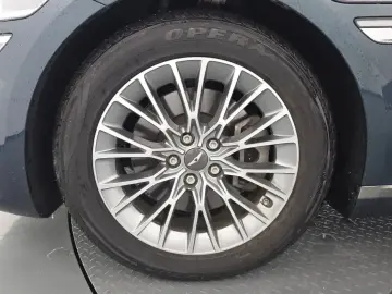 2023 Genesis G80 с пробегом 82 544 км