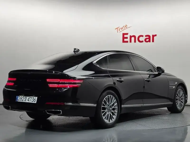 2023 Genesis G80 с пробегом 46 583 км