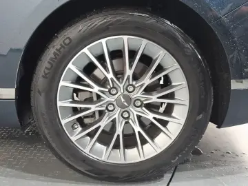 2023 Genesis G80 с пробегом 82 544 км
