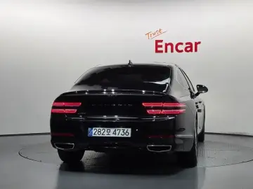 2023 Genesis G80 с пробегом 46 583 км