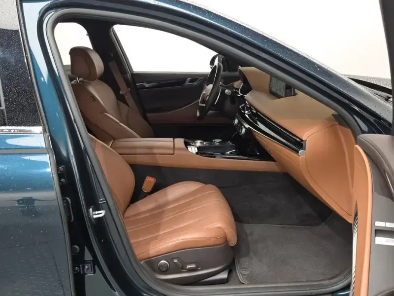 2023 Genesis G80 с пробегом 82 544 км