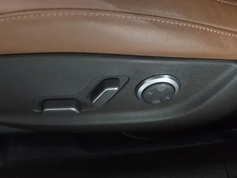 2023 Genesis G80 с пробегом 82 544 км