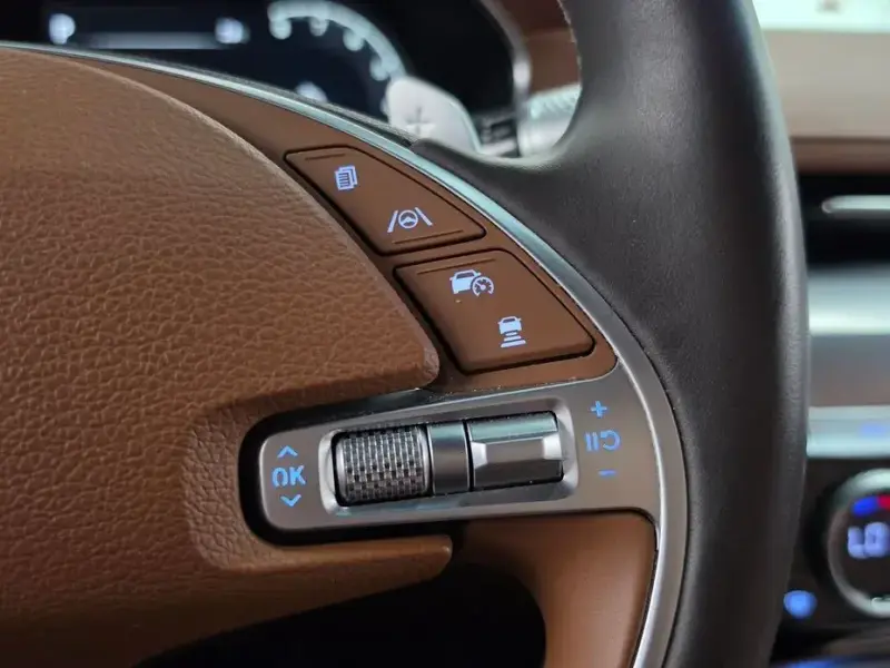 2023 Genesis G80 с пробегом 46 583 км