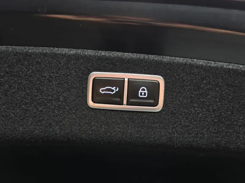 2023 Genesis G80 с пробегом 46 583 км