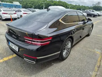 2023 Genesis G80 с пробегом 48 000 км