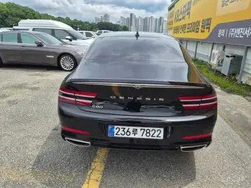 2023 Genesis G80 с пробегом 48 000 км