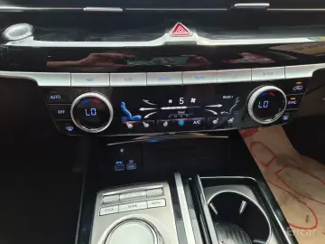 2023 Genesis G80 с пробегом 48 000 км