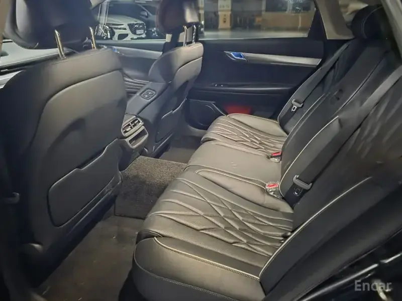 2023 Genesis G80 с пробегом 60 326 км