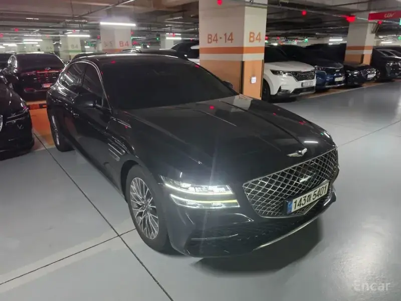 2023 Genesis G80 с пробегом 31 233 км