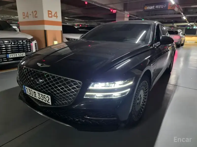 2023 Genesis G80 с пробегом 34 218 км