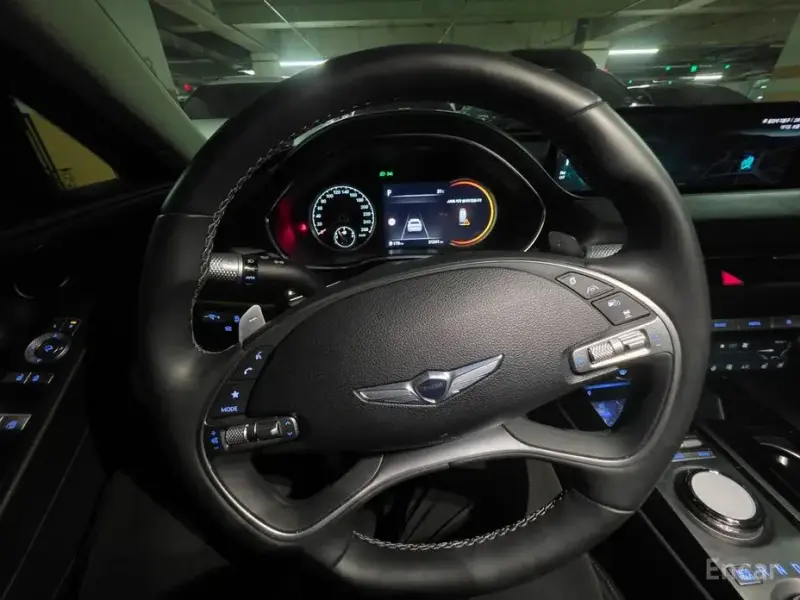 2023 Genesis G80 с пробегом 31 233 км