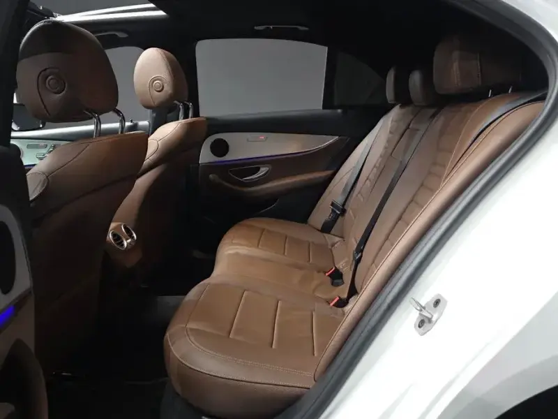 2021 Mercedes-Benz E-Класс с пробегом 36 232 км