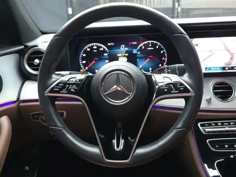 2021 Mercedes-Benz E-Класс с пробегом 36 232 км