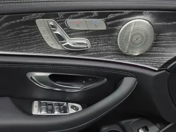 2022 Mercedes-Benz E-Класс с пробегом 42 311 км