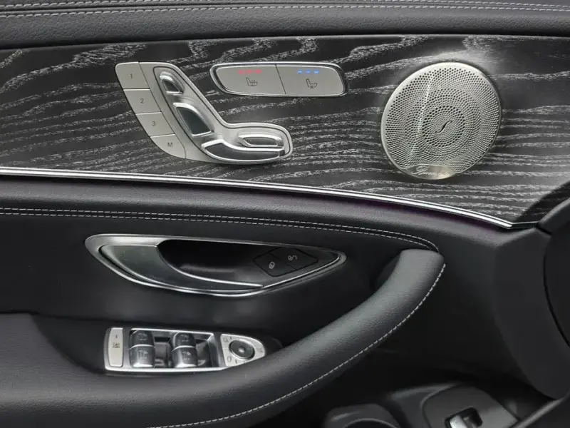 2022 Mercedes-Benz E-Класс с пробегом 42 311 км