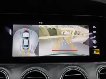 2022 Mercedes-Benz E-Класс с пробегом 42 311 км