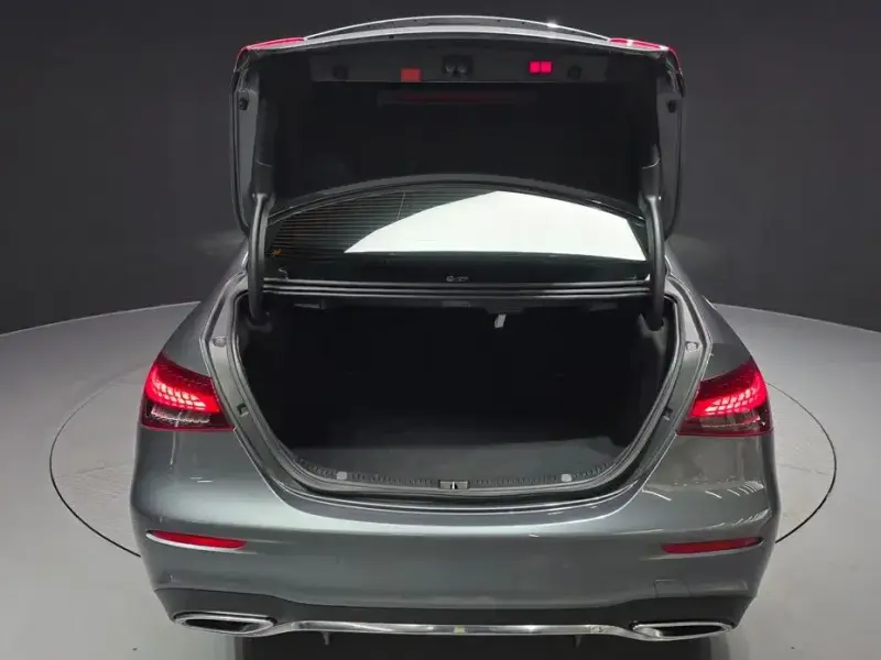 2022 Mercedes-Benz E-Класс с пробегом 42 311 км