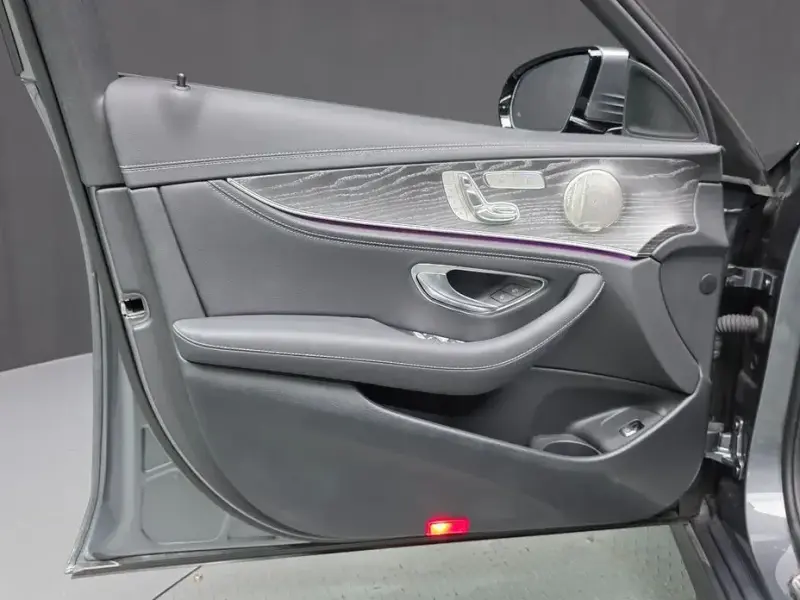 2022 Mercedes-Benz E-Класс с пробегом 42 311 км